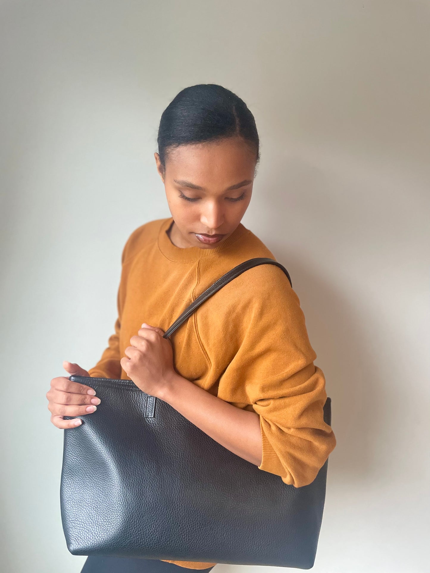THERESA TOTE - BLACK